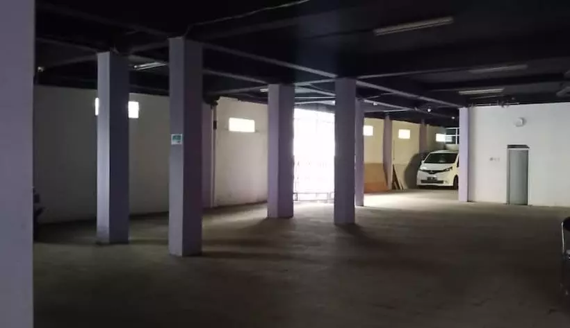 ホテル Ungu Pas Kangen Bekasi