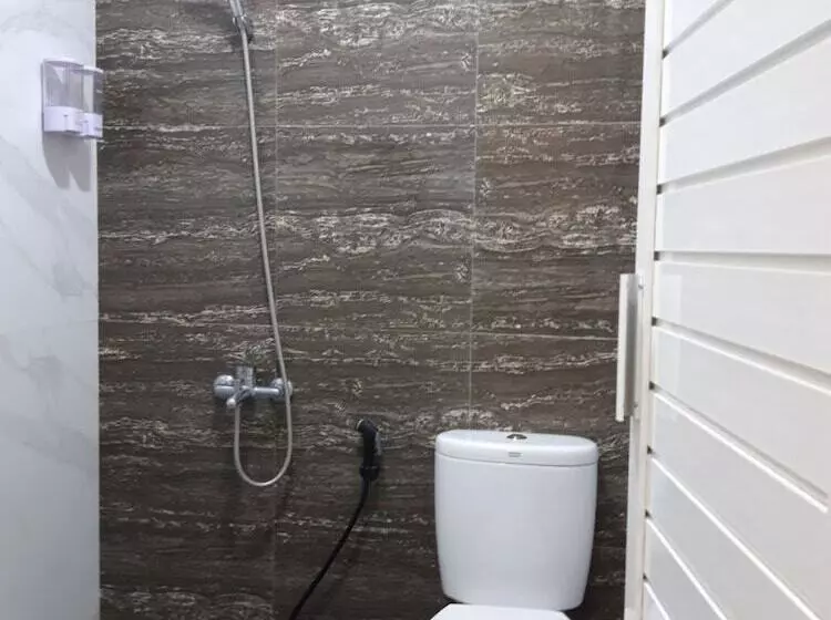 ホテル Ungu Pas Kangen Bekasi