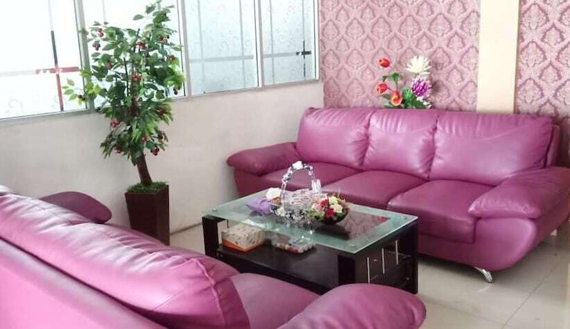 בית מלון כפרי Ungu Pas Kangen Bekasi