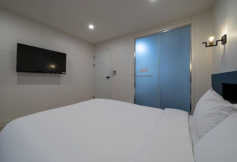 مُتل Gangneung Gyeongpodae Swan