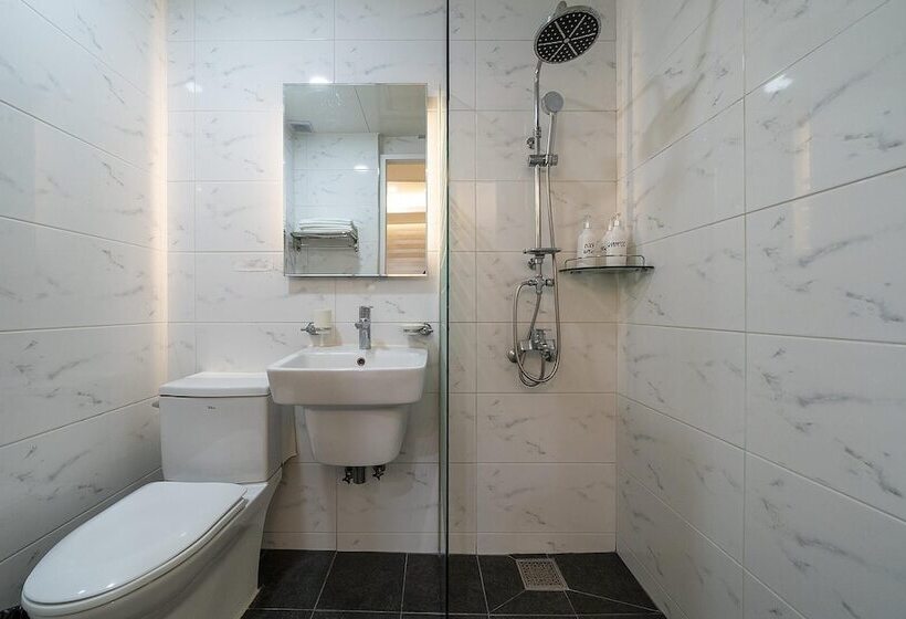 مُتل Gangneung Gyeongpodae Swan