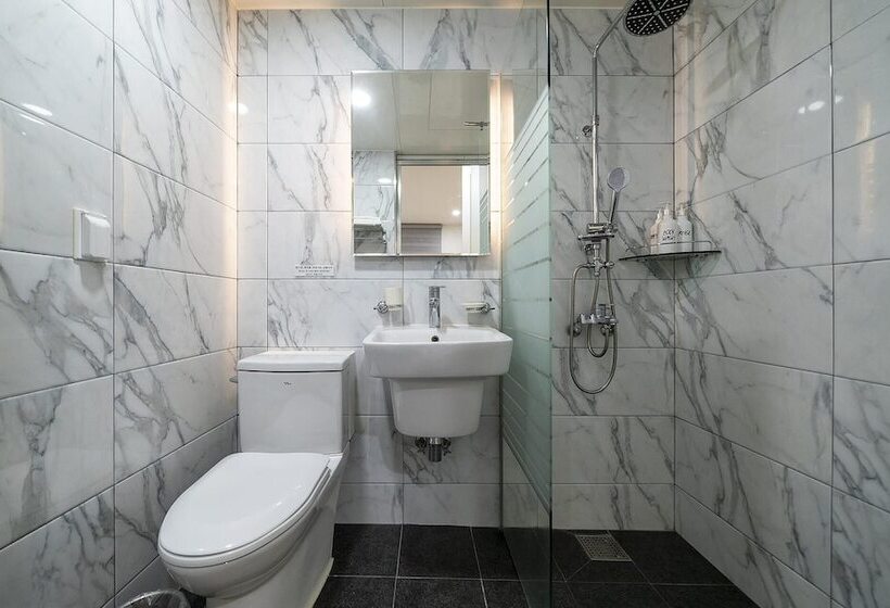 مُتل Gangneung Gyeongpodae Swan