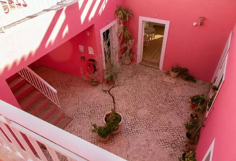 ペンション Casa Viana   Guesthouse