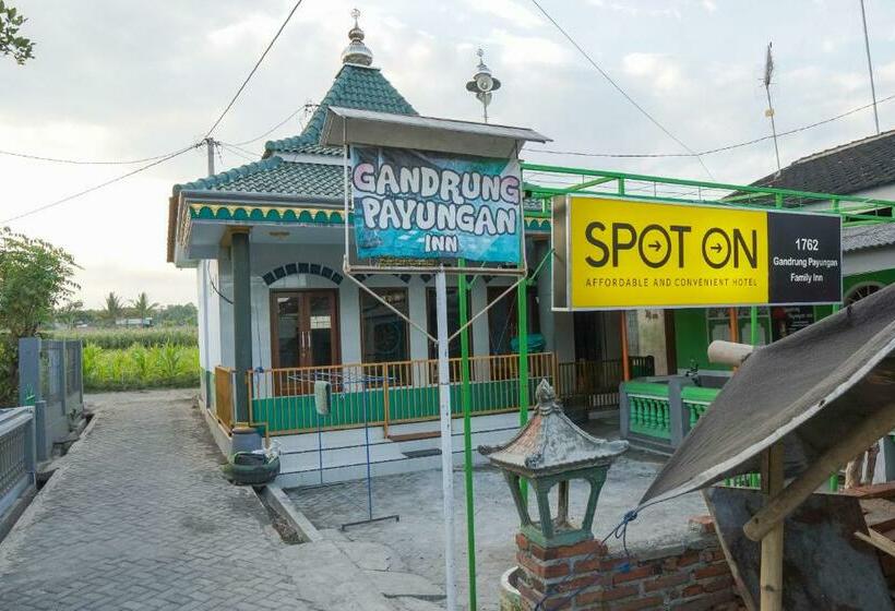 پانسیون Gandrung Payungan Family Inn