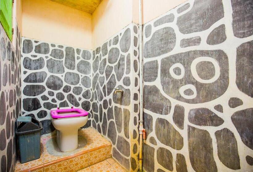 پانسیون Gandrung Payungan Family Inn