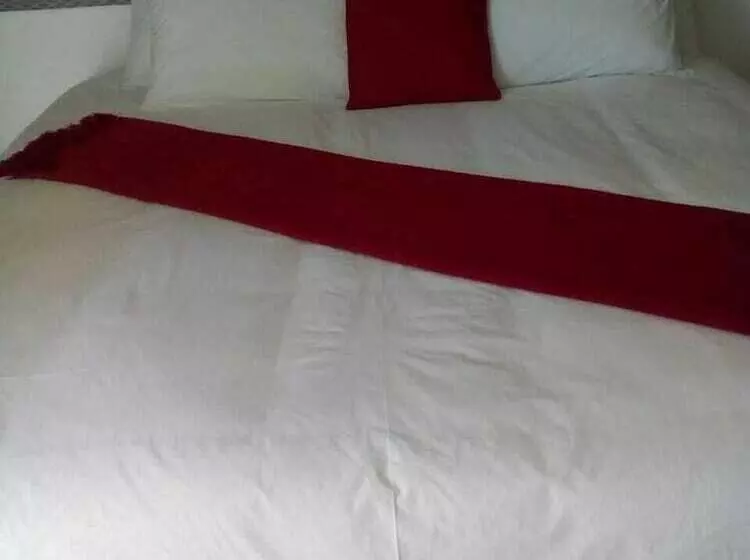 Majatalo Kubo Bed And Breakfast