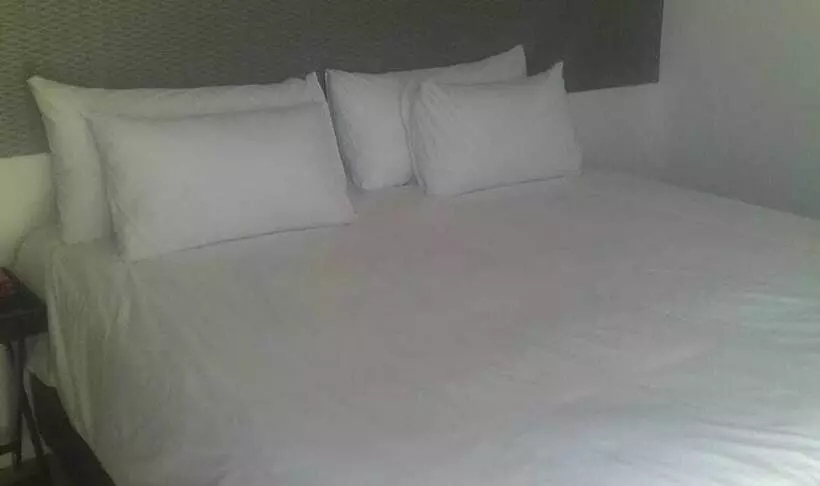 Majatalo Kubo Bed And Breakfast