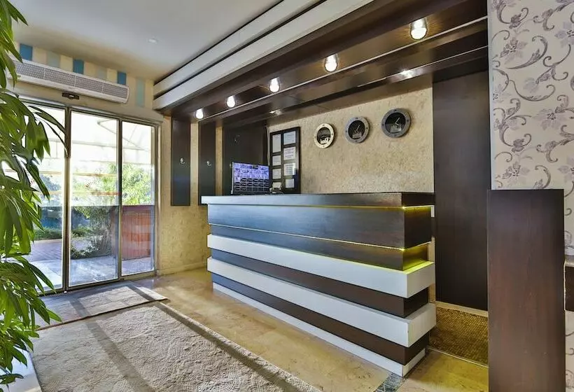 Adalya Oznil Otel