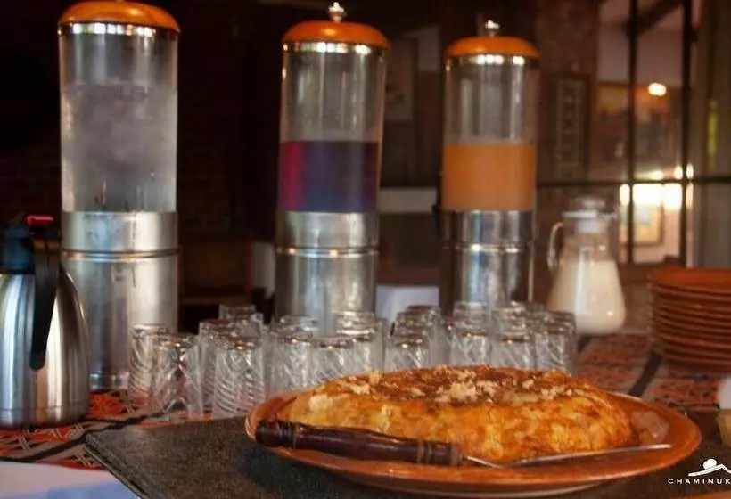 هتل Chaminuka Lodge And Nature Reserve