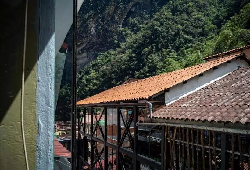 هتل Don Feli House