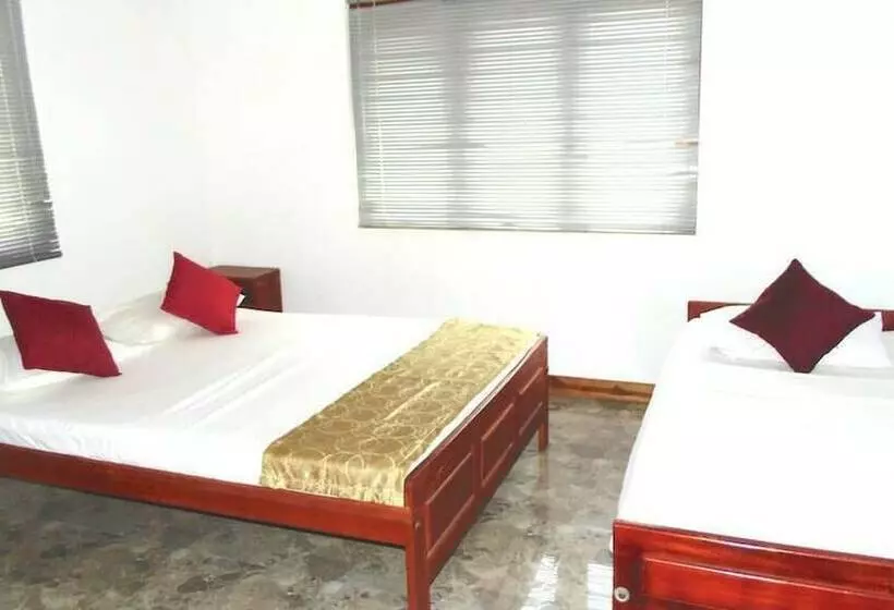 Hotelli Xaviers Nila Villa