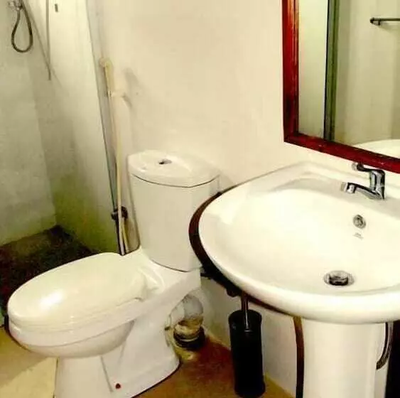 Hotelli Xaviers Nila Villa