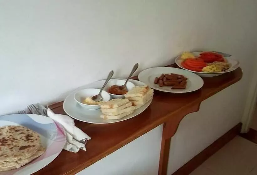 Hotelli Xaviers Nila Villa