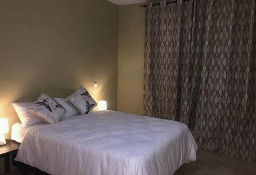 پانسیون Kutwingi Lodge