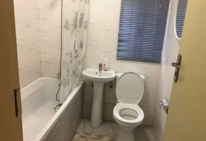 پانسیون Kutwingi Lodge