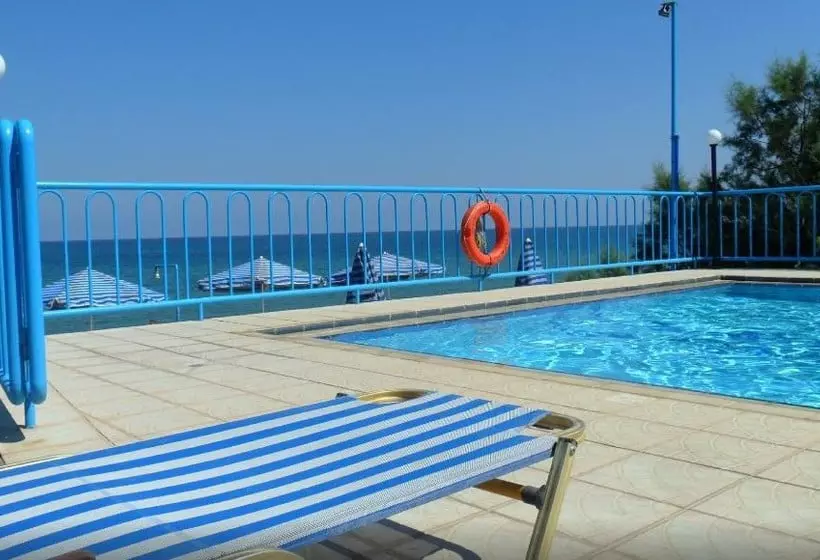 Danaos Beach Apartments