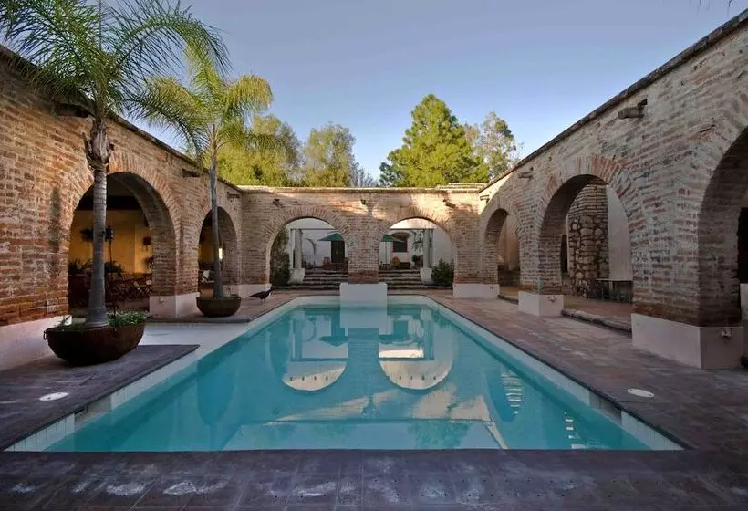 Hacienda Sepulveda Hotel & Spa