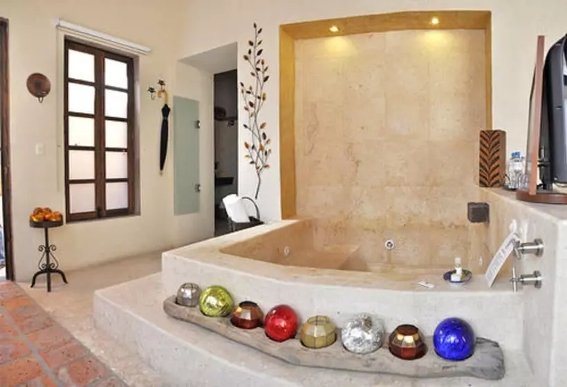 Hacienda Sepulveda Hotel & Spa