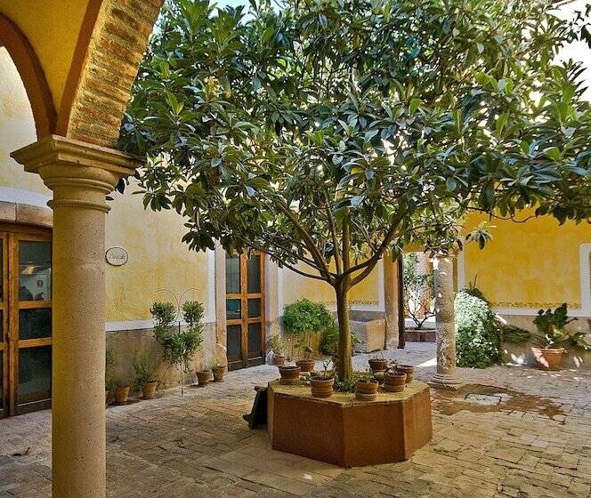 Hacienda Sepulveda Hotel & Spa