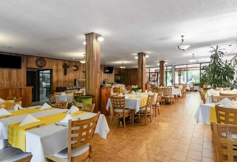 هتل Capital O Mansión Los Arcos