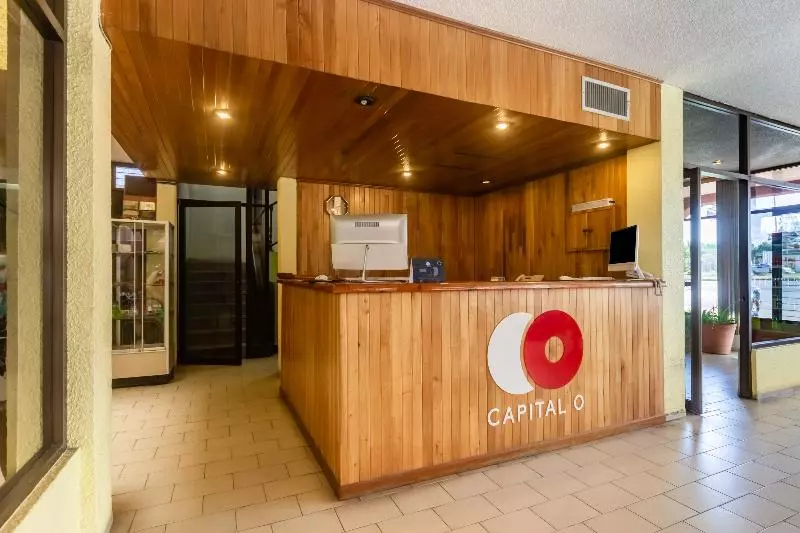 هتل Capital O Mansión Los Arcos