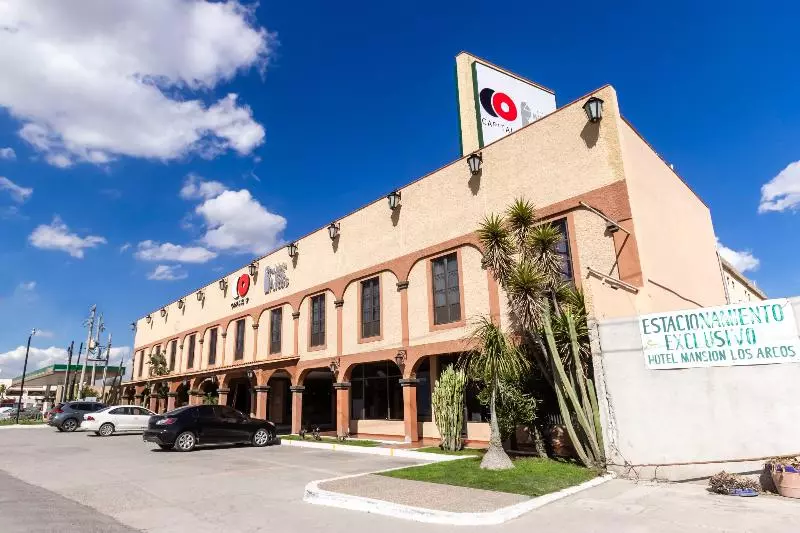 هتل Capital O Mansión Los Arcos