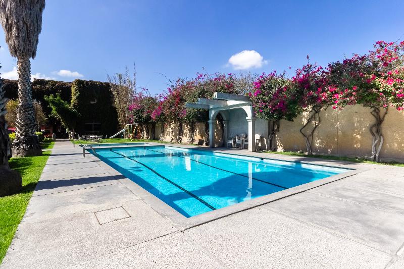 هتل Capital O Mansión Los Arcos