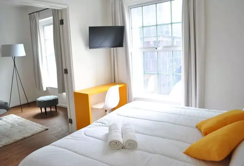 酒店 CHL Suites Santiago