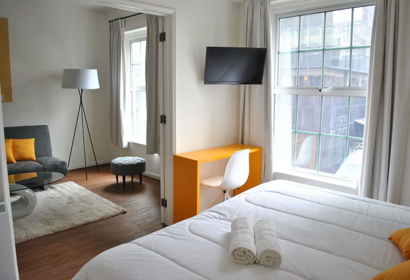 בית מלון כפרי CHL Suites Santiago