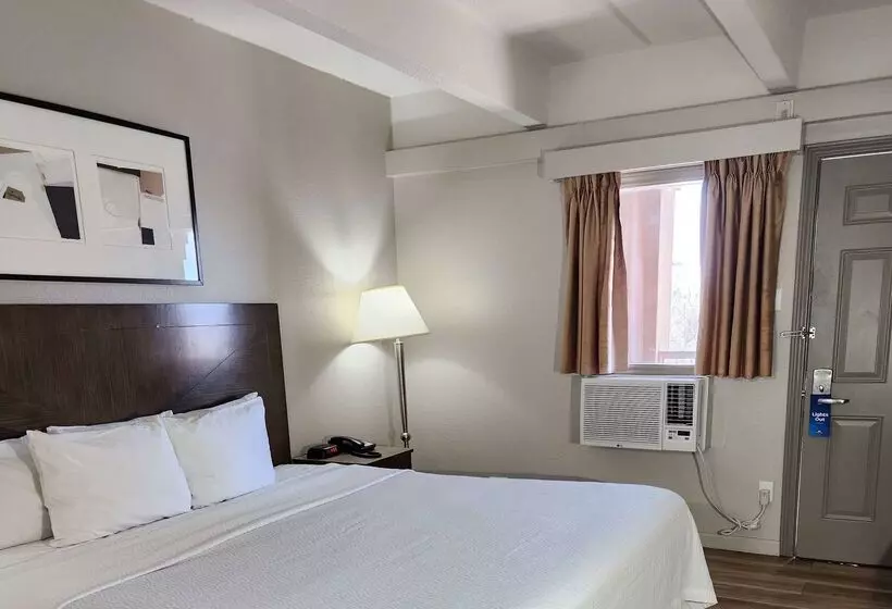 בית מלון כפרי Days Inn By Wyndham Denver Downtown