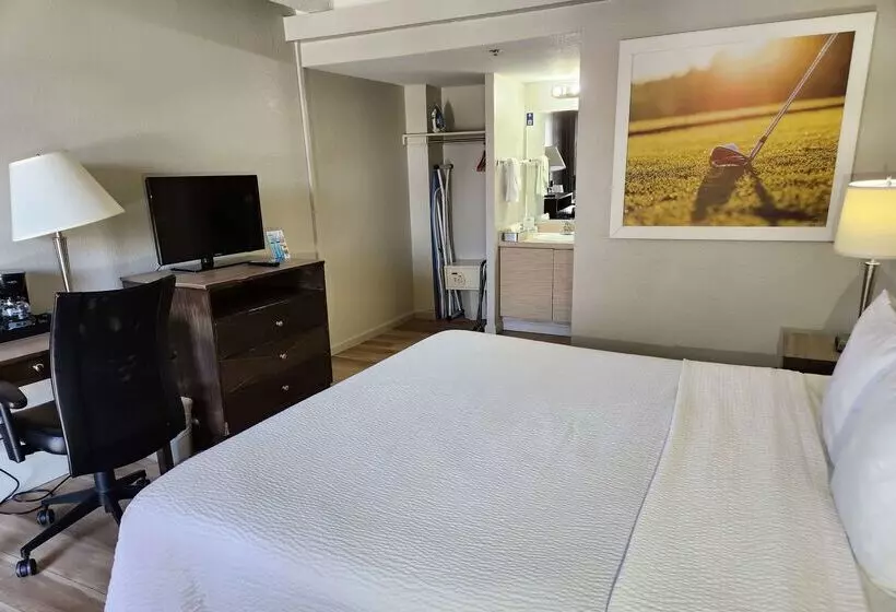 בית מלון כפרי Days Inn By Wyndham Denver Downtown