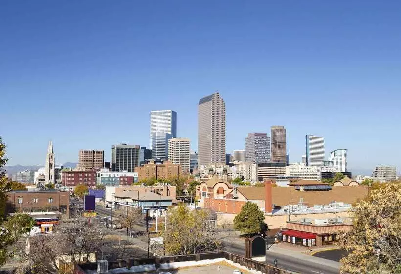 בית מלון כפרי Days Inn By Wyndham Denver Downtown