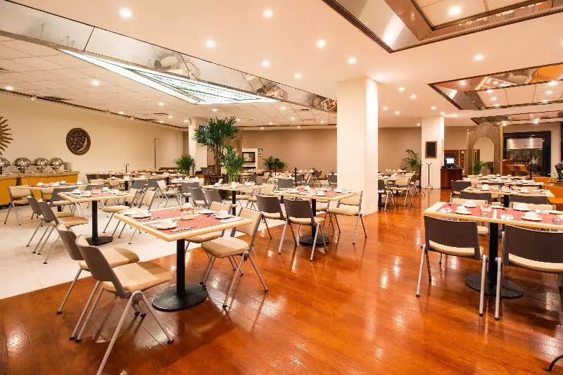 호텔 Guadalajara Plaza Expo