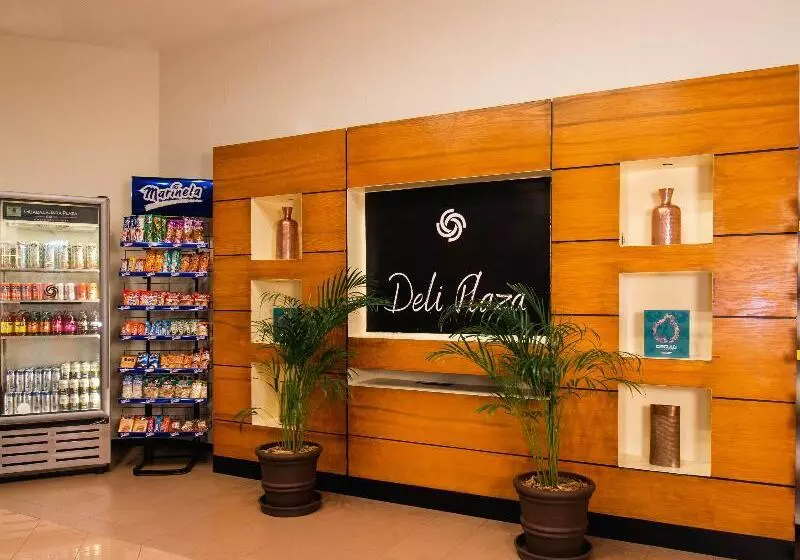 호텔 Guadalajara Plaza Expo