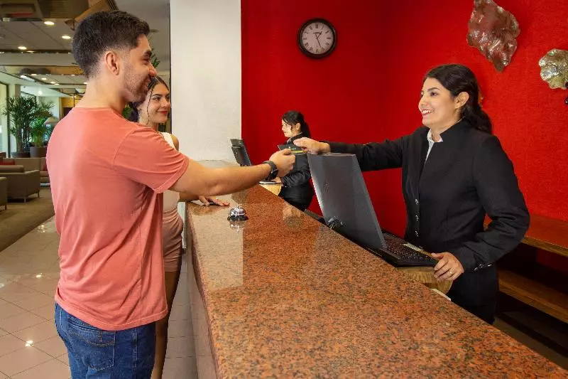 호텔 Guadalajara Plaza Expo