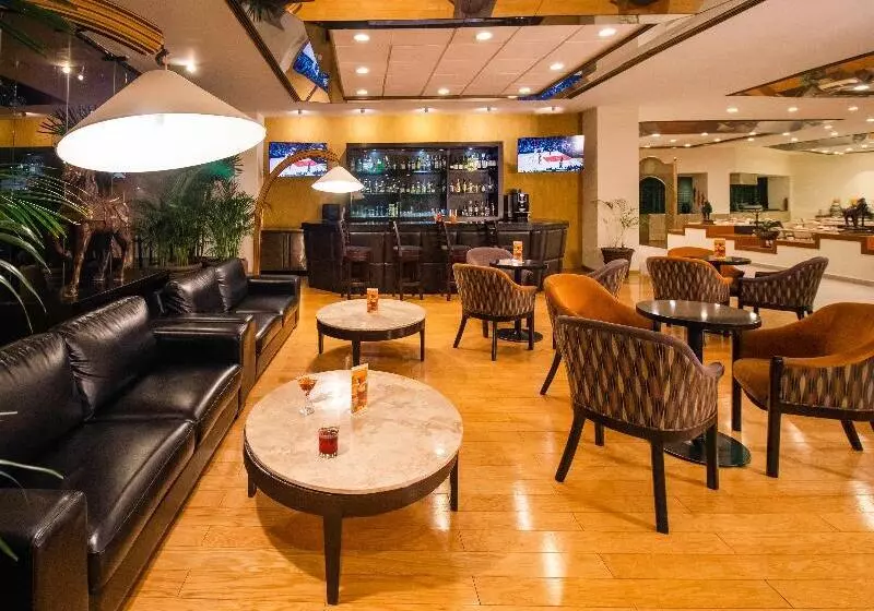 호텔 Guadalajara Plaza Expo