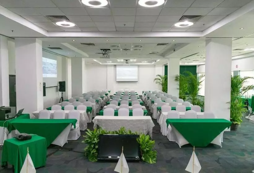 هتل Holiday Inn Campeche, An Ihg