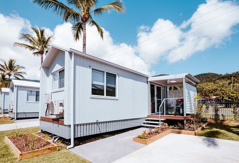 Отель Tasman Holiday Parks   Airlie Beach