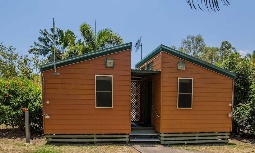 Отель Tasman Holiday Parks   Airlie Beach