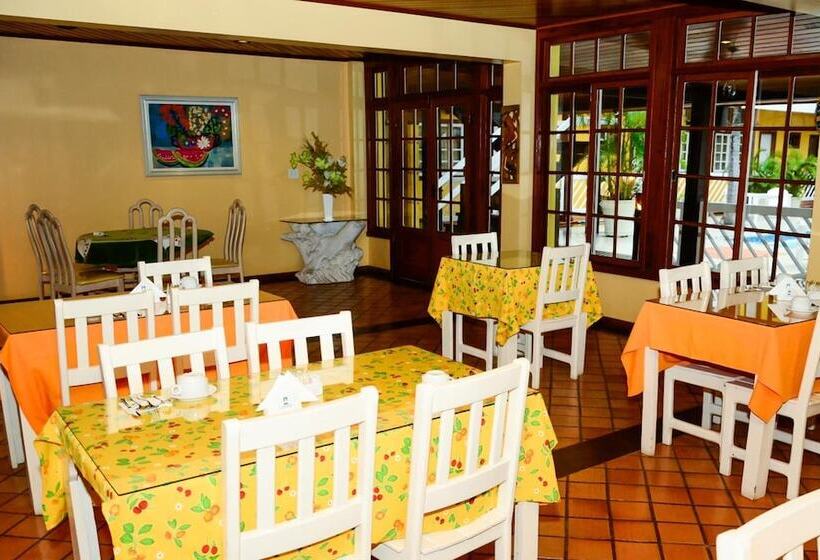 Hotel Mar De Cabo Frio