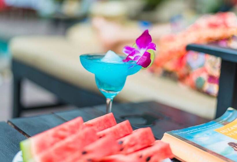 هتل Mekong Angkor Palace