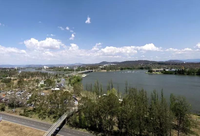 Hotel Peppers Gallery