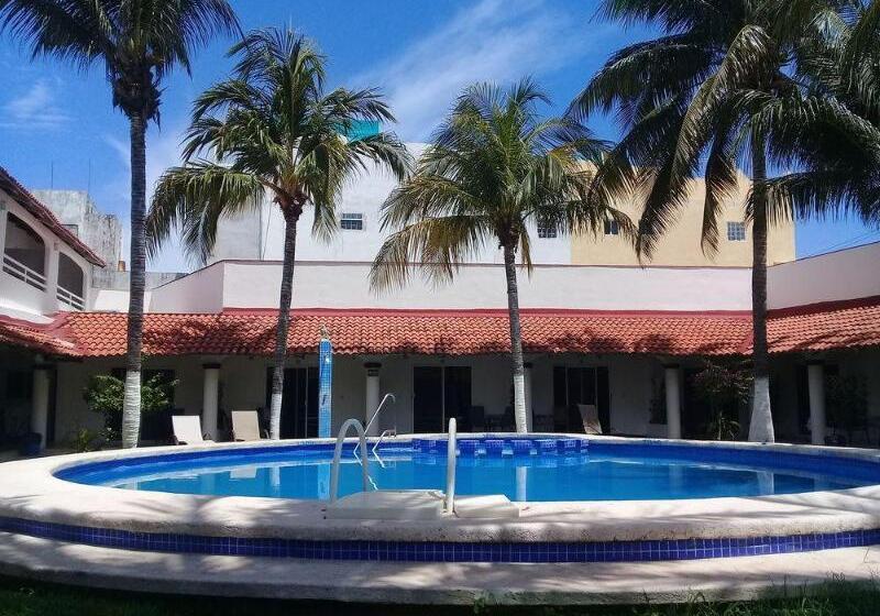 هتل Plaza Almendros, Isla Mujeres