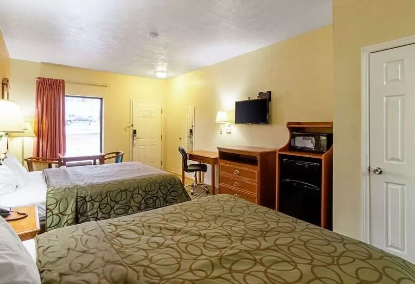 ホテル Quality Inn & Suites