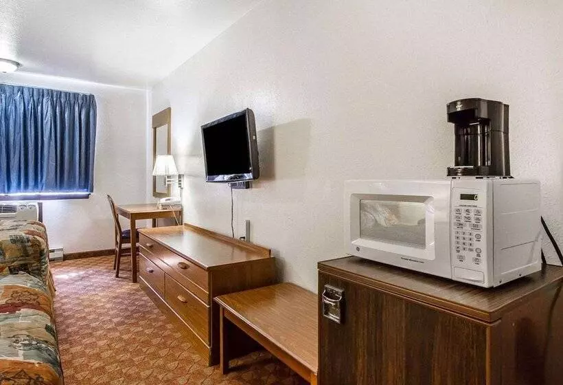 酒店 Rodeway Inn & Suites Madison East