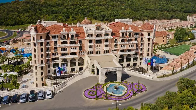 Отель Royal Castle Design & Spa