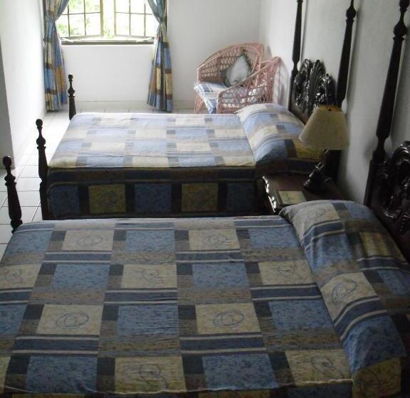 هتل Tamarind Great House