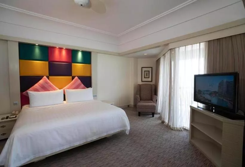 Отель The Magellan Sutera Resort