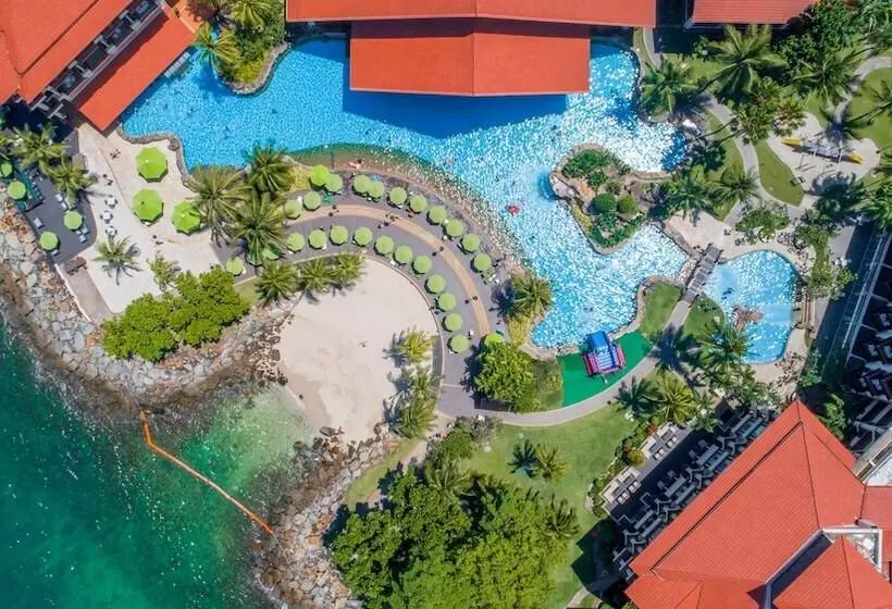 Отель The Magellan Sutera Resort