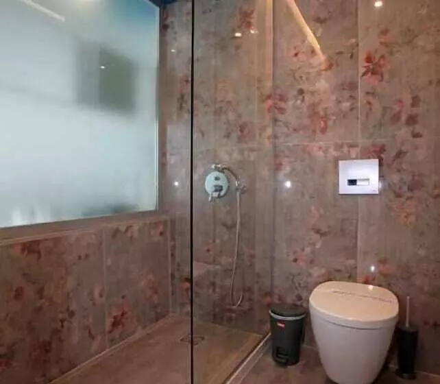 Meropi Hotel & Apartments